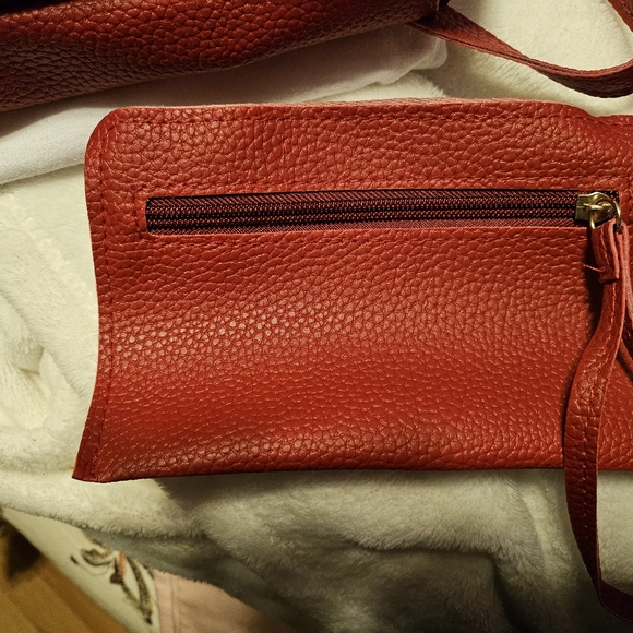 A NWOT purse - Picture 8 of 12